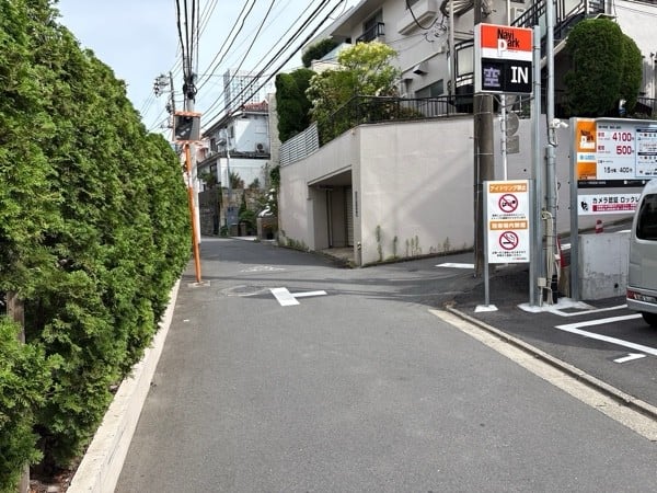 ナビパーク神宮前第3駐車場 の写真 1