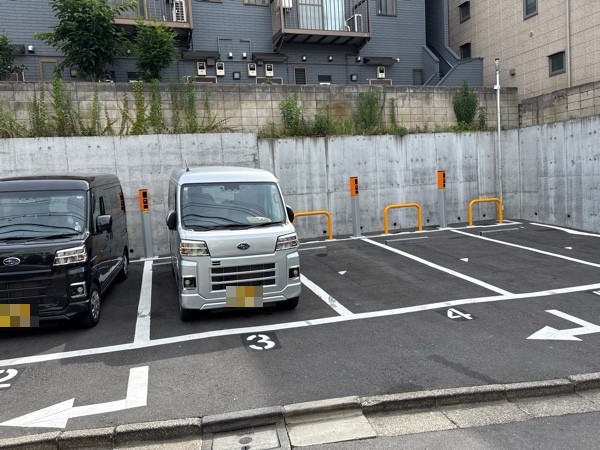 ナビパーク神宮前第3駐車場 の写真 2