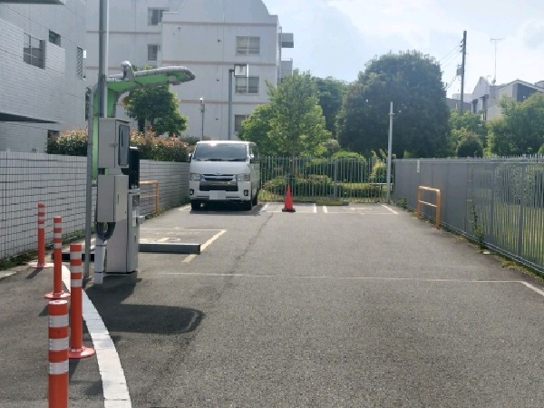 ユアー・パーキング百人町第3駐車場 の写真 2
