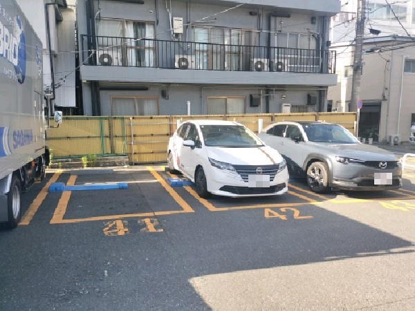 GSパーク新宿六丁目第二駐車場 の写真 2