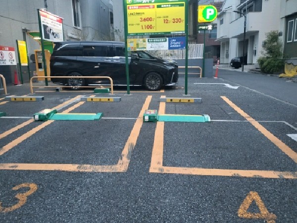 リパーク西麻布1丁目第8 の写真 2