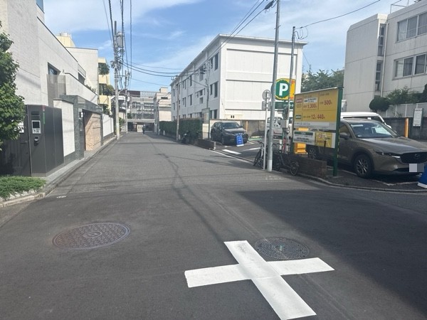 リパーク西麻布4丁目第2 の写真 1