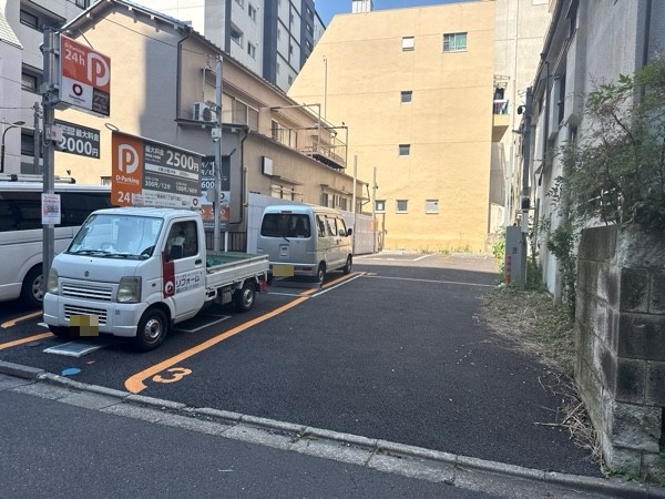 Dパーキング 東麻布1丁目PS第2 の写真 2