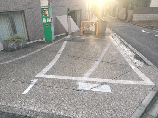 エイブルパーキング四谷本塩町 の写真 2