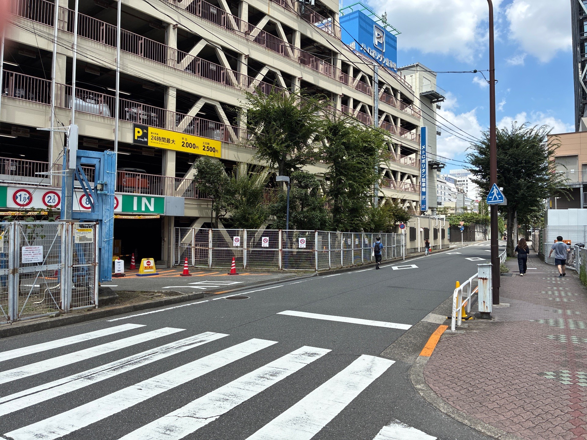 NPC24Hメトロポリタン駐車場 の写真 1