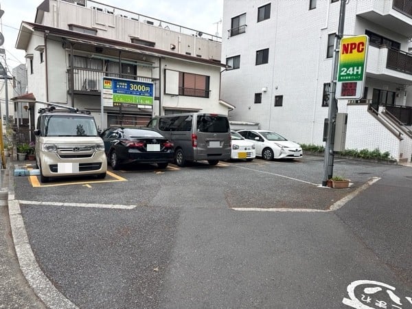 NPC24Hかむろ坂パーキング の写真 2