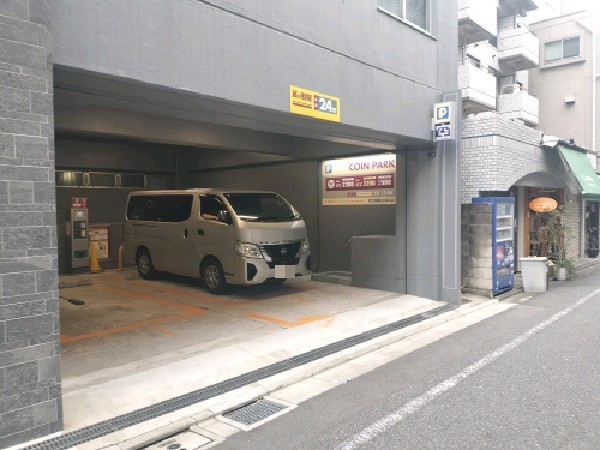 コインパーク九段南3丁目第2 の写真 1