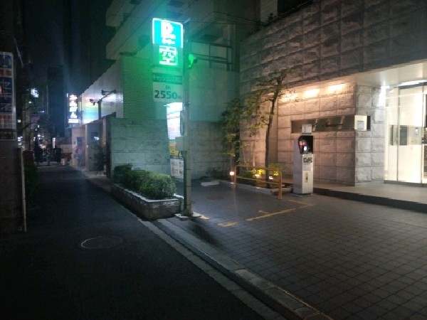 エコロパーク ガーラプレイス新宿御苑駐車場 の写真 1