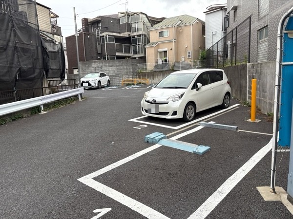 NPC24H上落合3丁目パーキング の写真 2