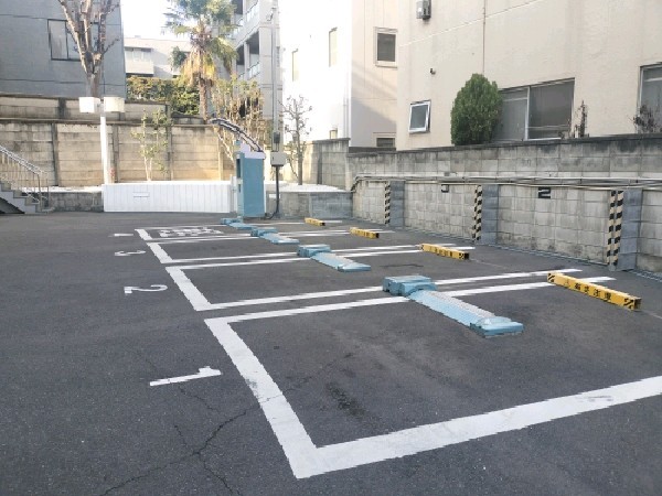 イーグルパーキング北参道 の写真 2