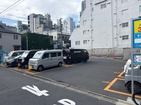 パラカ港区南青山第15 の写真 2
