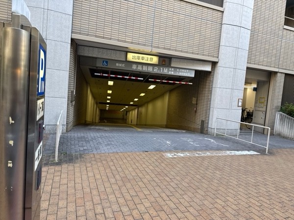 中央区営京橋プラザ駐車場 の写真 2