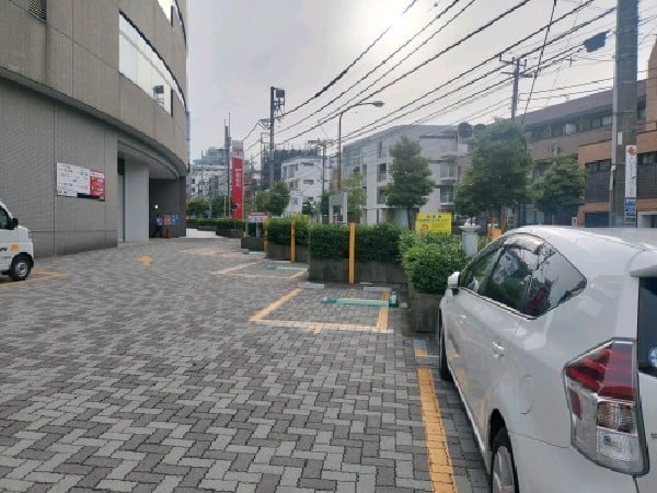落合郵便局駐車場 の写真 2