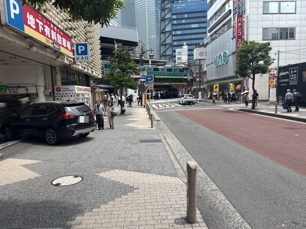 ニュー新橋ビル地下有料駐車場 の写真 1