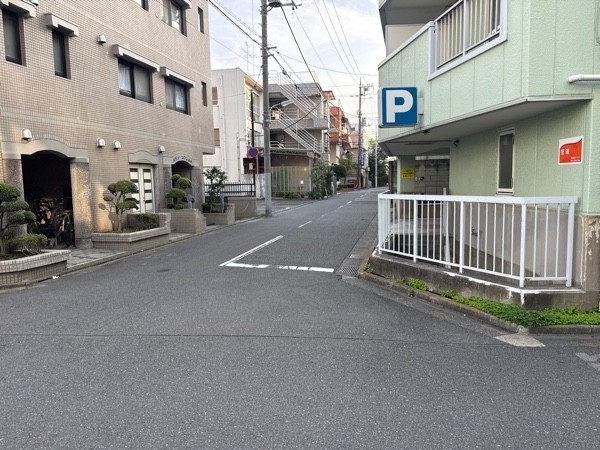 パーキングJ 不動前第2駐車場 の写真 1