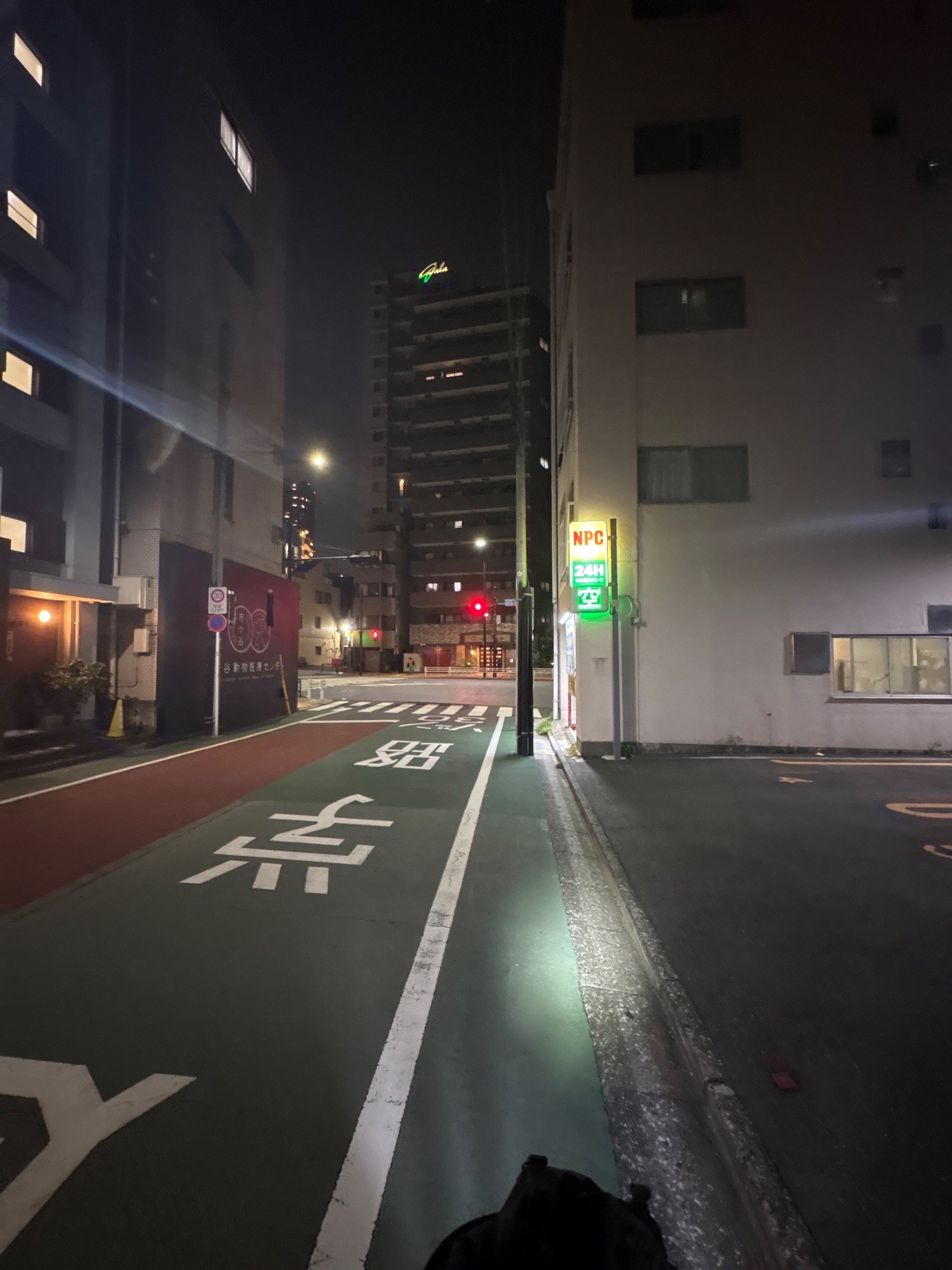 NPC24H市谷薬王寺パーキング の写真 1