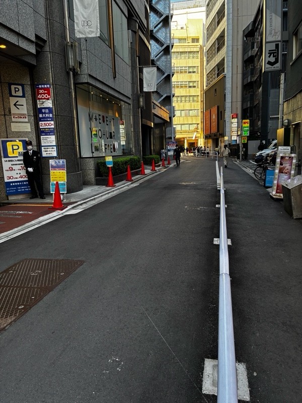 MI新宿ビル南館駐車場 の写真 1