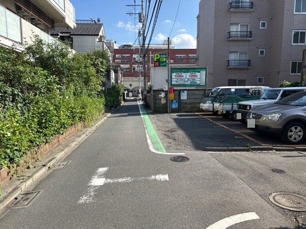 エイブルパーキング新宿6丁目 の写真 1