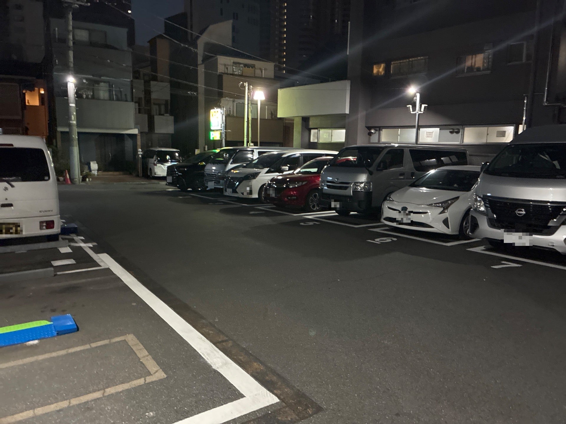 NPC24H渋谷本町第4パーキング の写真 2