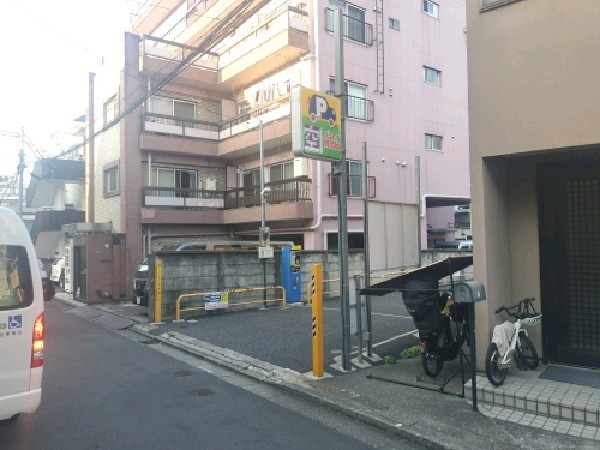 パートナ 高田馬場1丁目時間P の写真 1