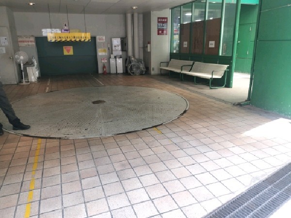 東急ハンズビル駐車場 の写真 2