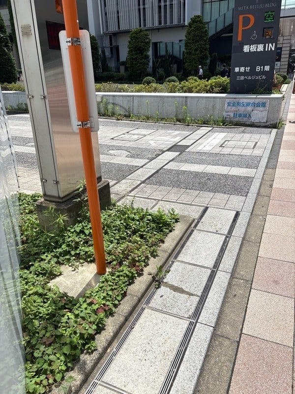 三田ベルジュビル駐車場 の写真 1