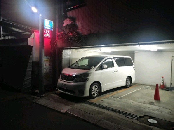 エコロパーク オークボニュープラザ駐車場 の写真 1