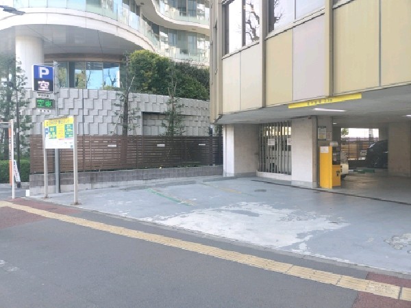 リファレンス 青山パーク の写真 1
