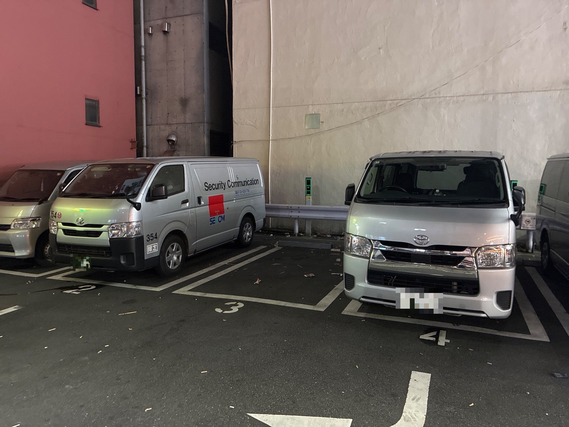 NPC24H西新宿1丁目第2パーキング の写真 2
