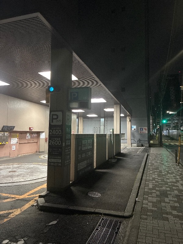 西新橋1丁目ビル駐車場 の写真 1