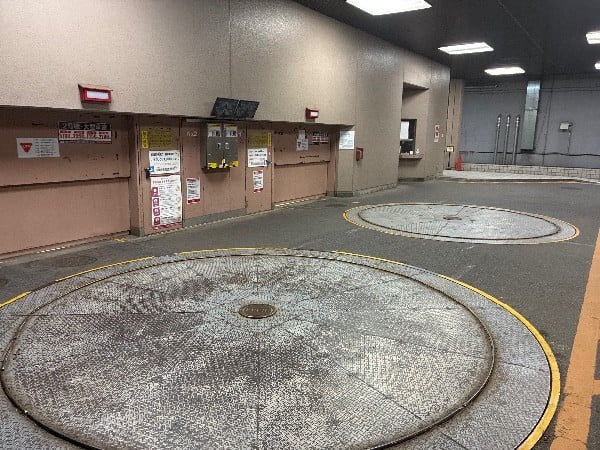 西新橋1丁目ビル駐車場 の写真 2