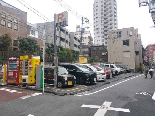 代々木駐車場 の写真 1