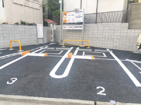 ナビパーク高田馬場第6駐車場 の写真 2