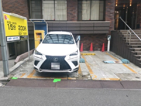 ビーフラット代々木2丁目駐車場 の写真 2