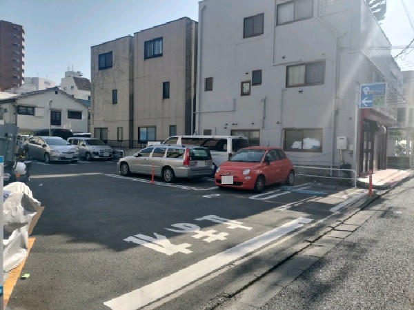 GSパーク新宿六丁目第十駐車場 の写真 1