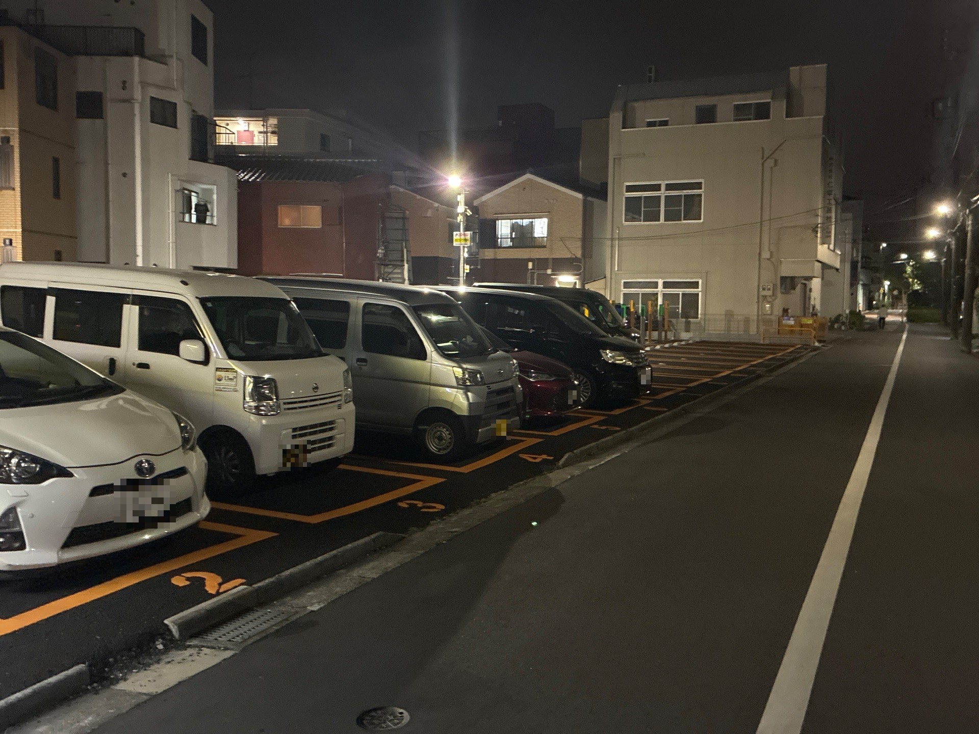 東洋カーマックス 塩浜2丁目駐車場 の写真 2