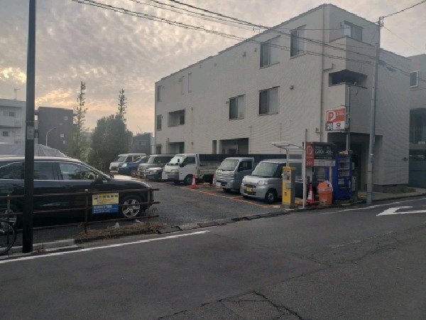 Dパーキング北沢5丁目第1 の写真 1
