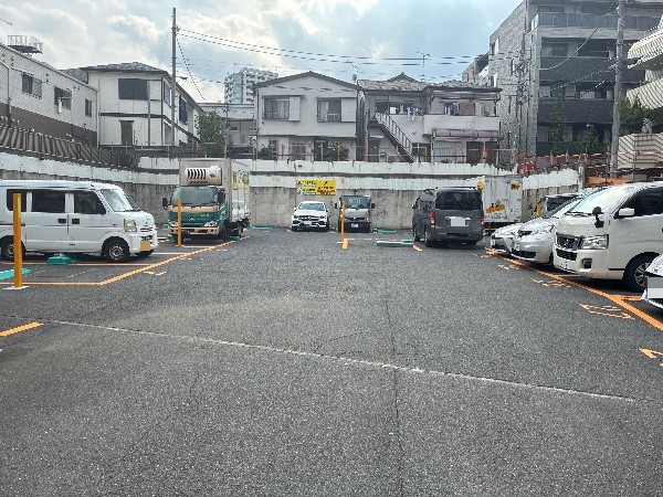 ショウワパーク新宿 の写真 2