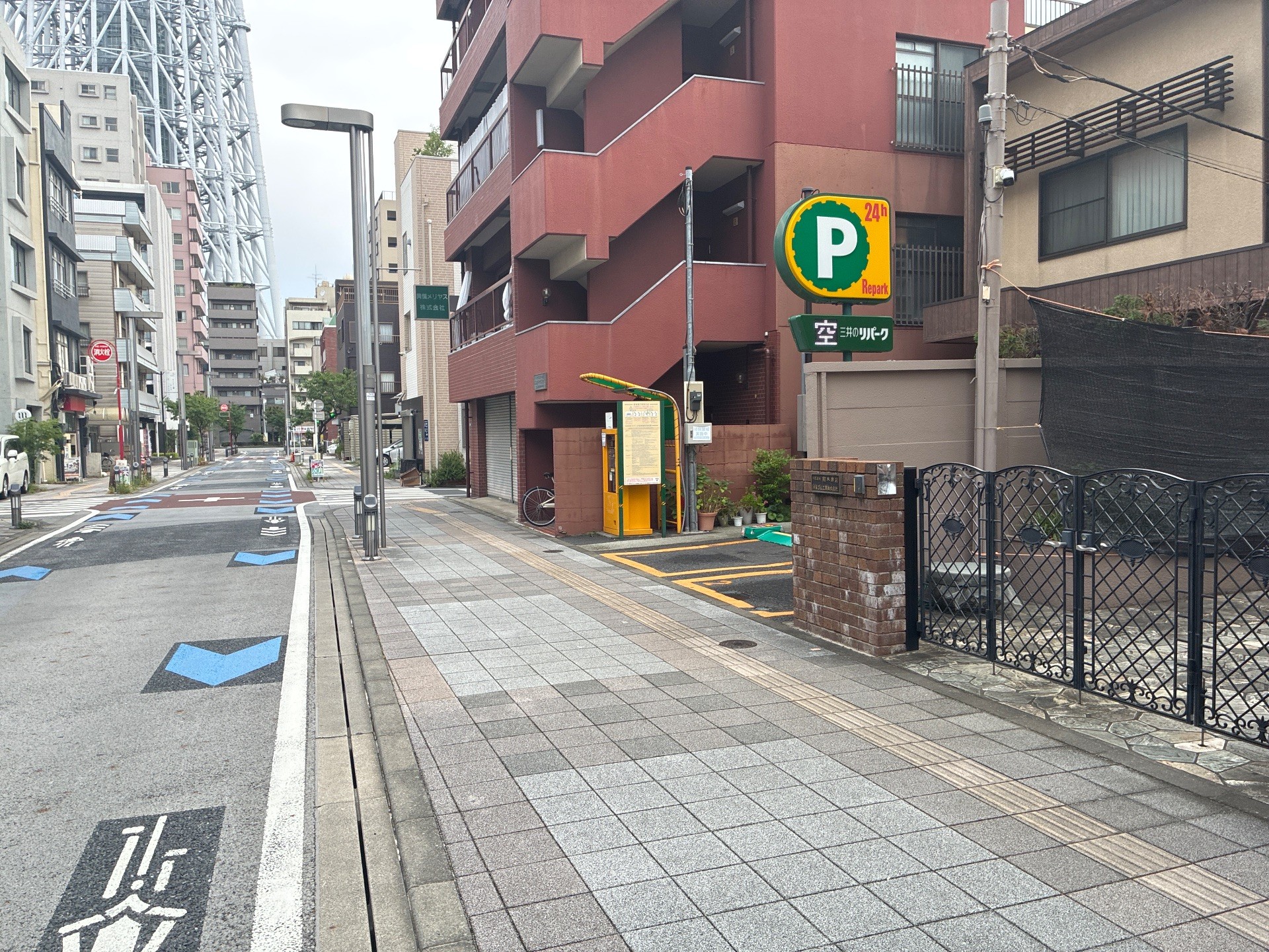 リパーク業平2丁目第2 の写真 1