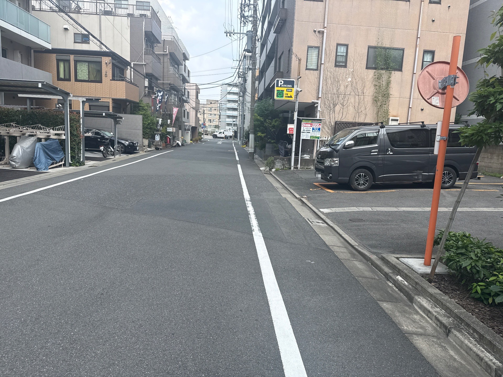 サンパー立川4丁目駐車場 の写真 1