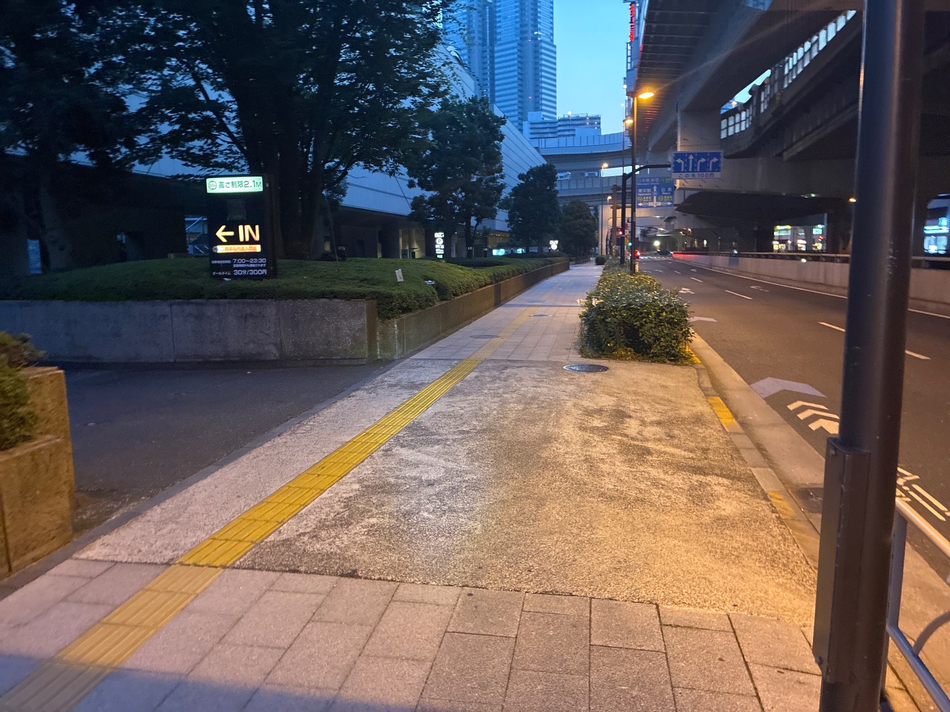 タイムズ 東京オペラシティ の写真 3