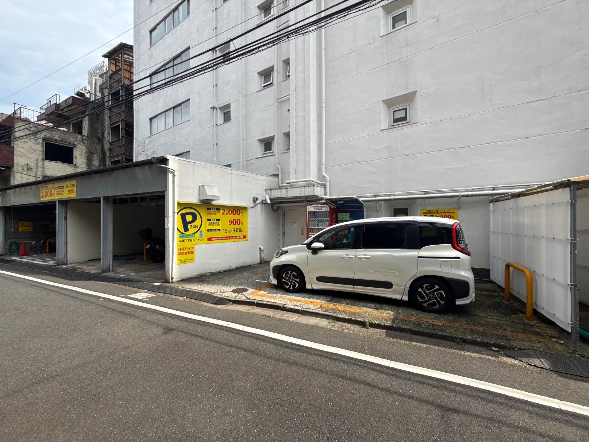 広尾1丁目パーキング の写真 2