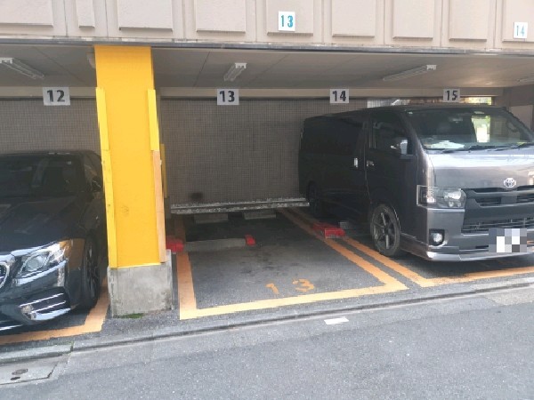 ステップ青山有料駐車場 の写真 2