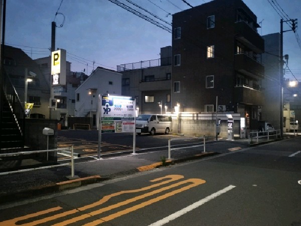 ユアー・パーキング北新宿第5駐車場 の写真 1