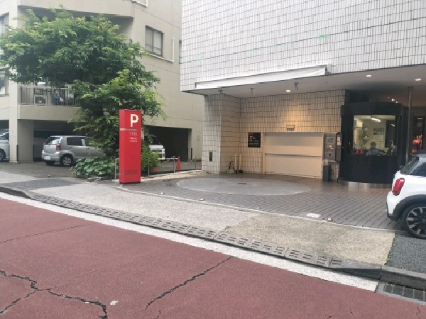 アクシスビル駐車場 の写真 1