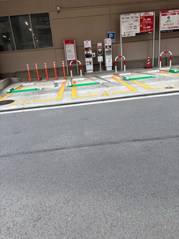 本郷郵便局駐車場 の写真 1