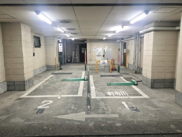 リパーク新宿1丁目第10 の写真 2
