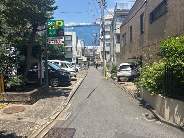 エイブルパーキング若葉1丁目 の写真 1