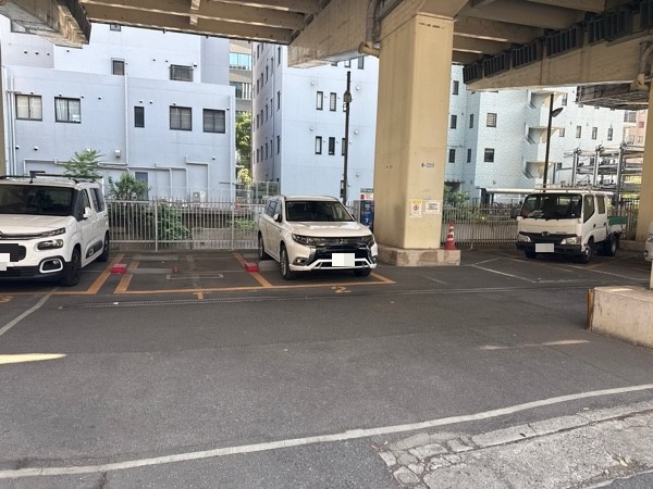 コインパーキング東麻布駐車場 の写真 2