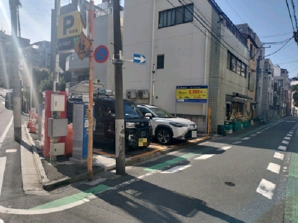 NTTル・パルク赤坂8丁目第2駐車場 の写真 1